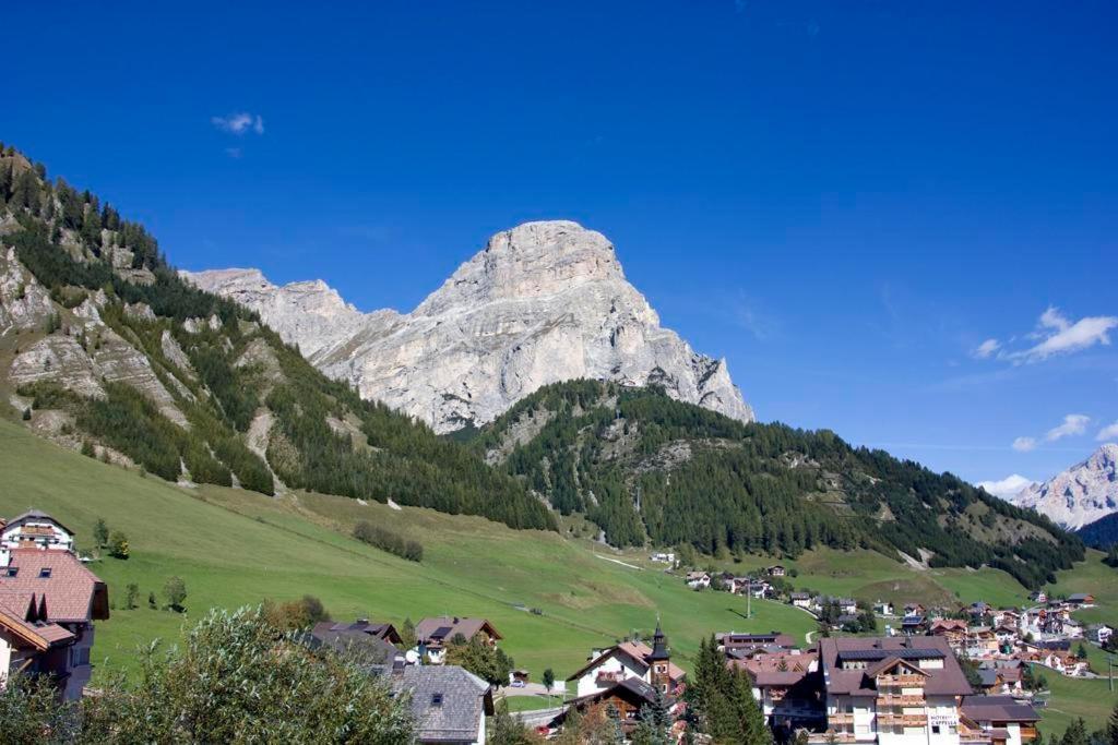 Pensione Sellablick Colfosco Pokoj fotografie